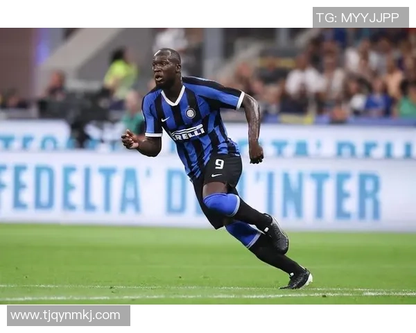 卢卡库的逆袭之路:从天才少年到足坛巨星的奋斗历程 卢卡库的逆袭之路:从天才少年到足坛巨星的奋斗历程