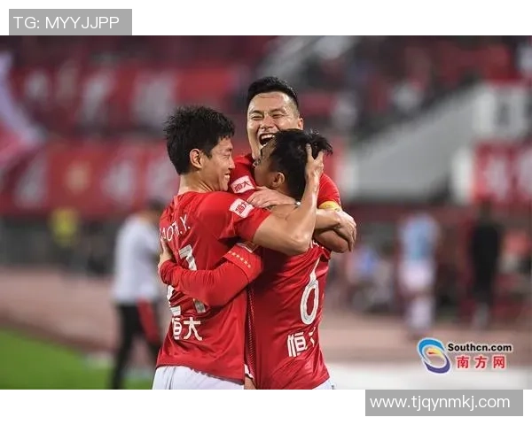 天津天海迎战广州富力争夺中超联赛关键三分之战