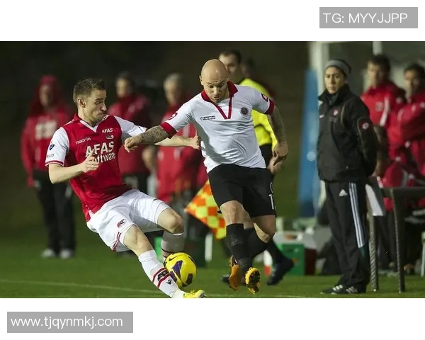 菲尔特与基尔激战正酣比分悬念迭起球迷期待精彩瞬间